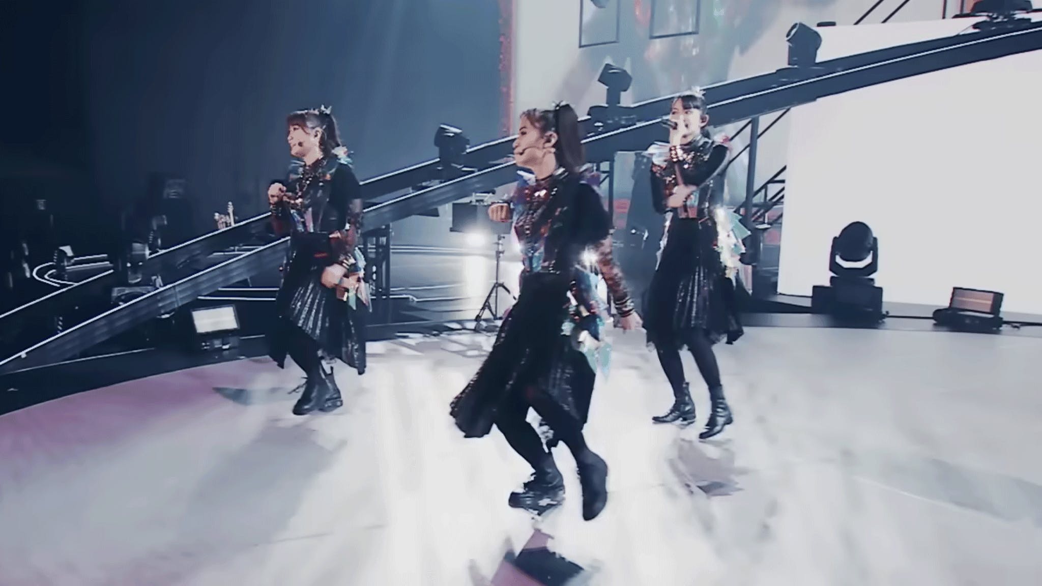 BABYMETAL release first music video featuring new member MOMOMETAL